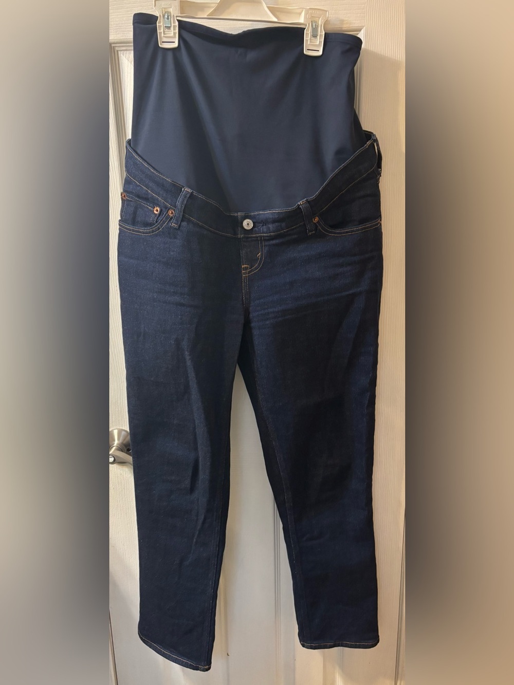 Abercrombie & Fitch Maternity 90s Straight Jeans Short - Picture 2 of 6